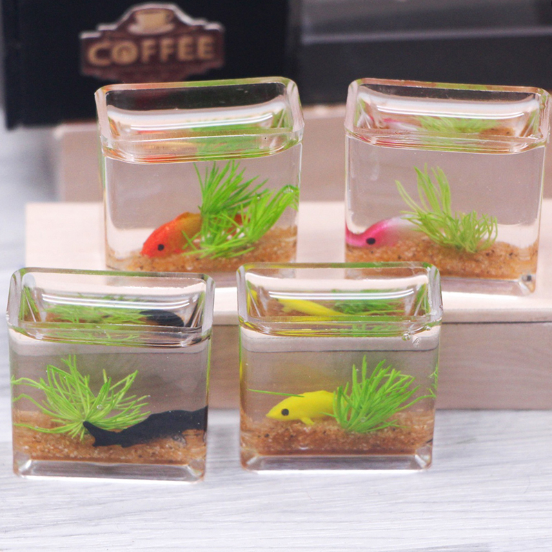 Fish Toys For Aquarium - 1 Stück 1:12 Puppenhaus Miniatur-Aquarium Simulations-Aquarium